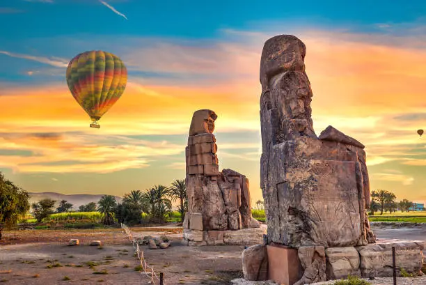 Hot Air Balloon Luxor above Colossi of Memnon